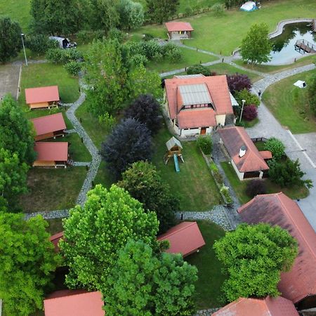 Apartments Kamp Podgrad Vransko Esterno foto